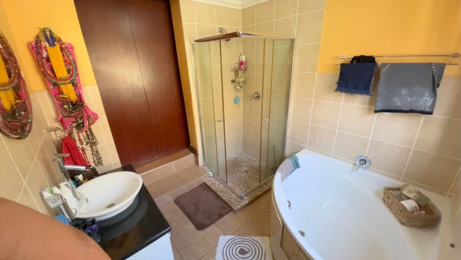 4 Bedroom Property for Sale in The Reeds Gauteng