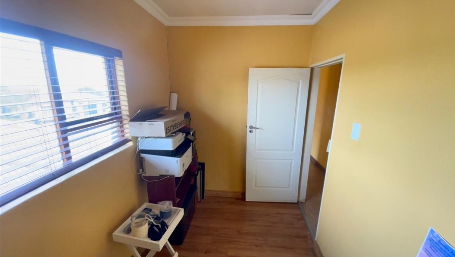 4 Bedroom Property for Sale in The Reeds Gauteng