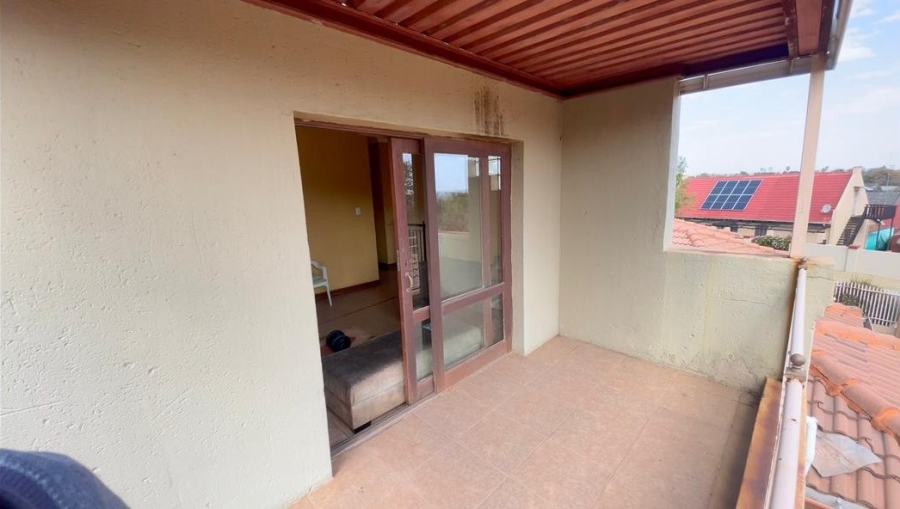 4 Bedroom Property for Sale in The Reeds Gauteng
