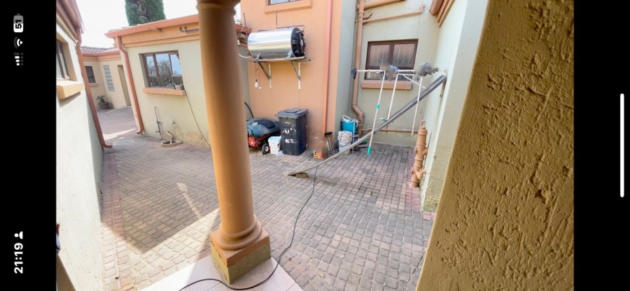 4 Bedroom Property for Sale in The Reeds Gauteng