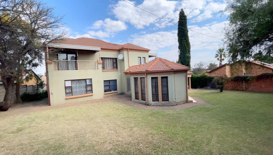 4 Bedroom Property for Sale in The Reeds Gauteng