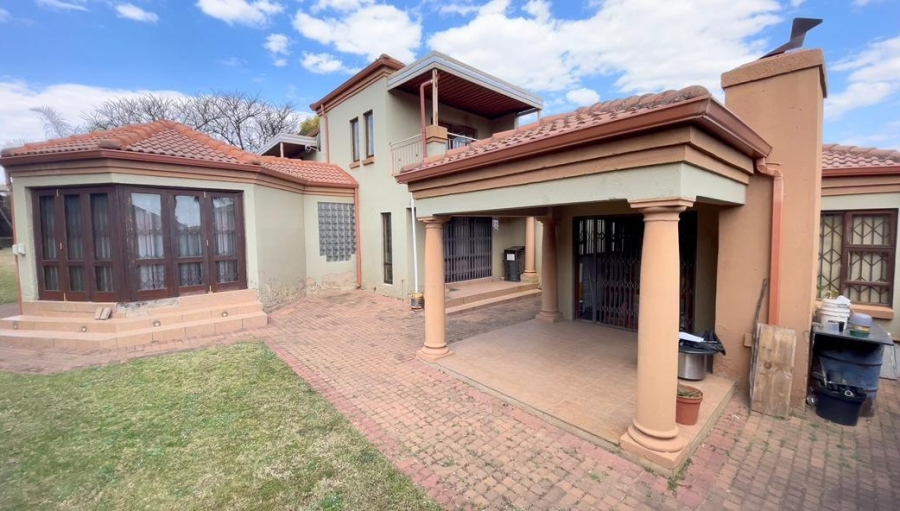 4 Bedroom Property for Sale in The Reeds Gauteng
