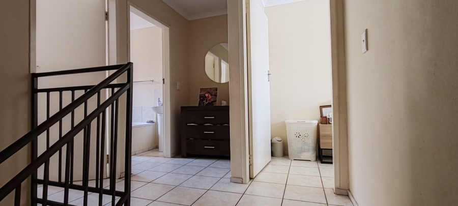 2 Bedroom Property for Sale in Crystal Park Gauteng
