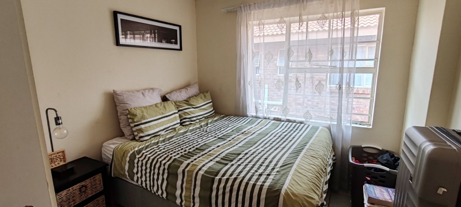 2 Bedroom Property for Sale in Crystal Park Gauteng