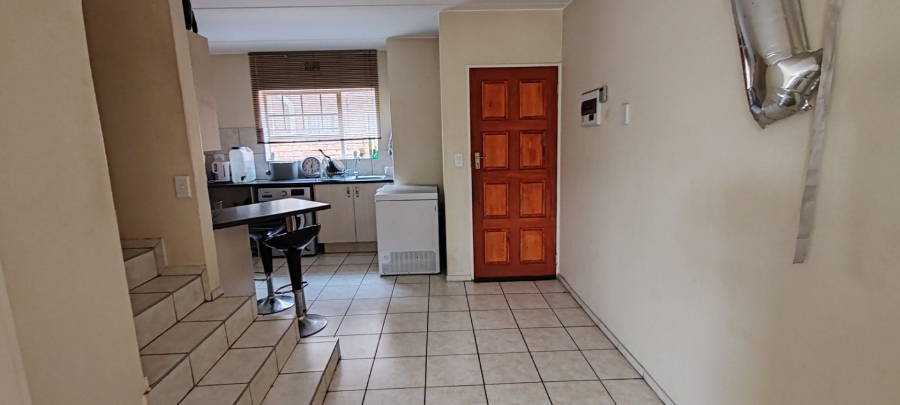 2 Bedroom Property for Sale in Crystal Park Gauteng