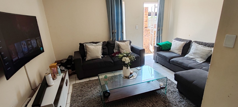 2 Bedroom Property for Sale in Crystal Park Gauteng