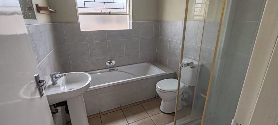 2 Bedroom Property for Sale in Terenure Gauteng