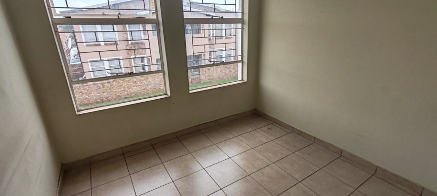 2 Bedroom Property for Sale in Terenure Gauteng