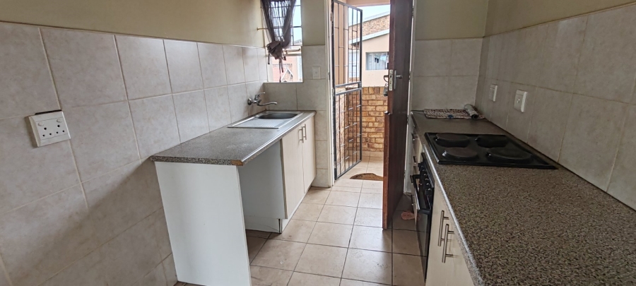2 Bedroom Property for Sale in Terenure Gauteng