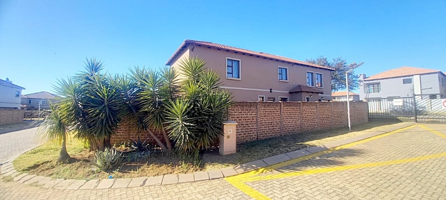 5 Bedroom Property for Sale in Parkrand Gauteng
