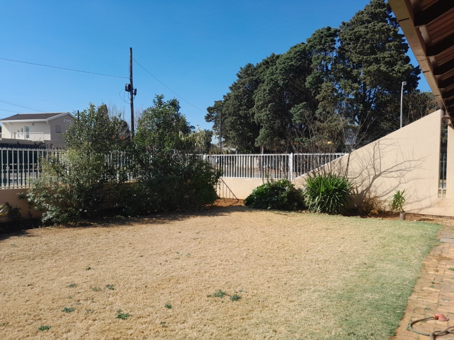 3 Bedroom Property for Sale in Simmerfield Gauteng