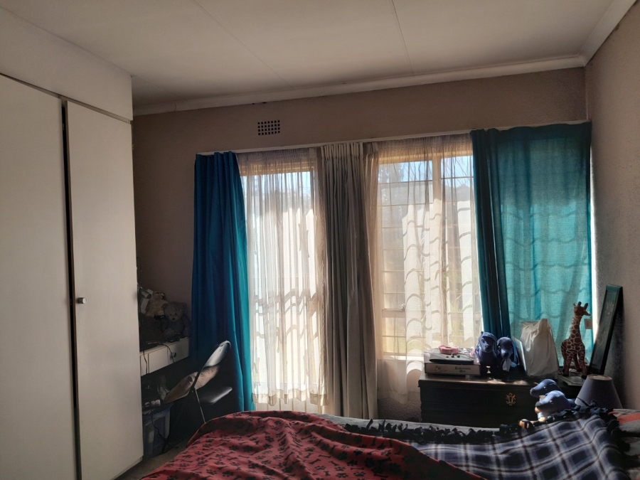3 Bedroom Property for Sale in Simmerfield Gauteng