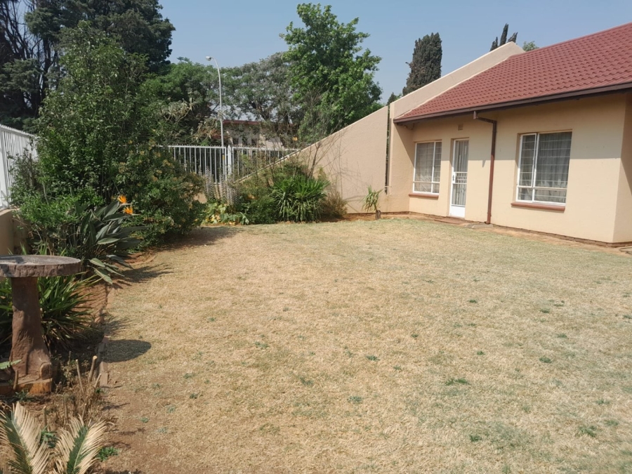 3 Bedroom Property for Sale in Simmerfield Gauteng