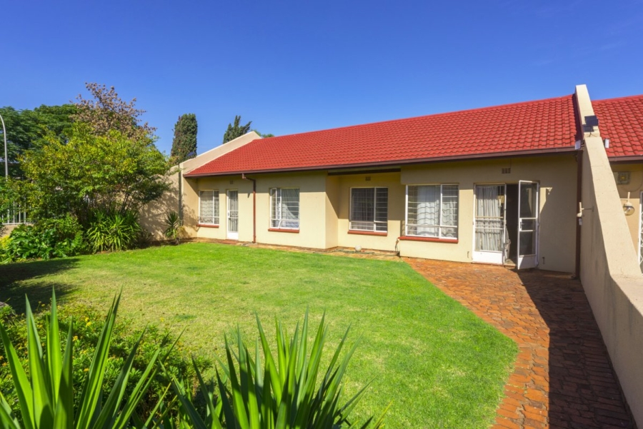 3 Bedroom Property for Sale in Simmerfield Gauteng