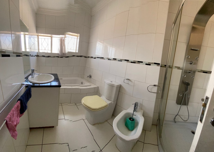 4 Bedroom Property for Sale in Primrose East Gauteng