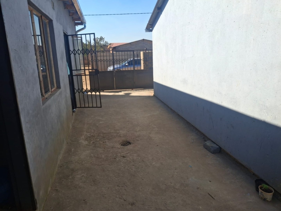To Let  Bedroom Property for Rent in Drieziek Gauteng