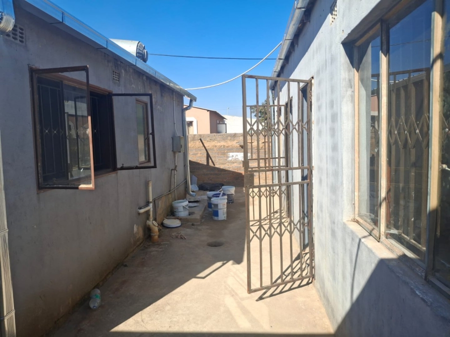 To Let  Bedroom Property for Rent in Drieziek Gauteng