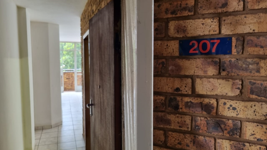 2 Bedroom Property for Sale in Pretoria North Gauteng