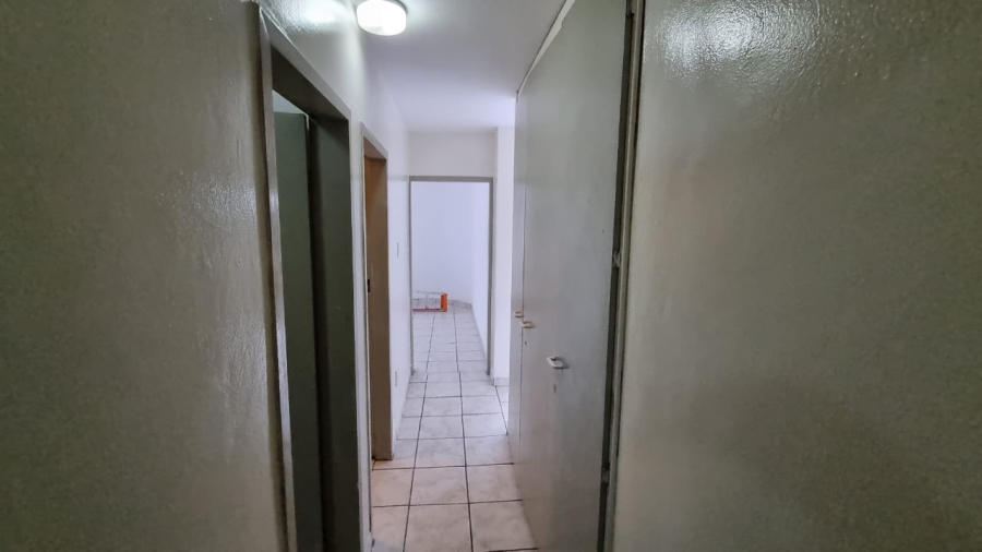 2 Bedroom Property for Sale in Pretoria North Gauteng