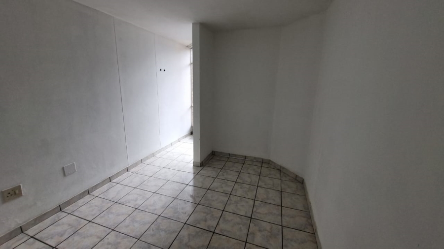 2 Bedroom Property for Sale in Pretoria North Gauteng