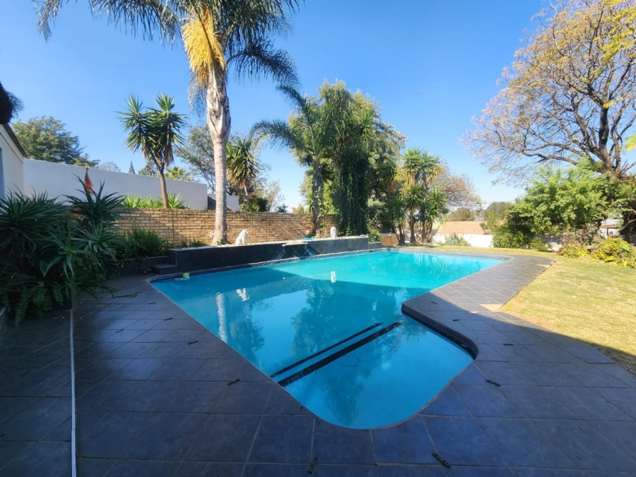 To Let 4 Bedroom Property for Rent in Lambton Gauteng