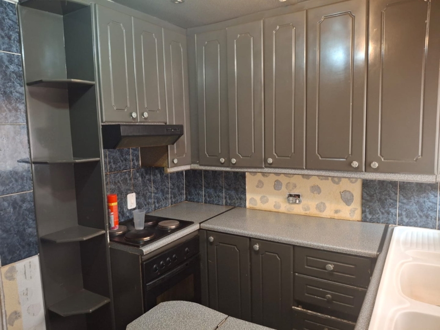  Bedroom Property for Sale in Protea Glen Gauteng