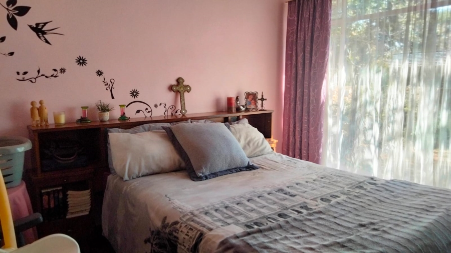 3 Bedroom Property for Sale in Eldoraigne Gauteng