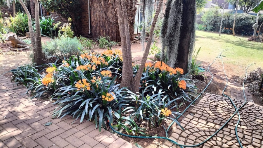 3 Bedroom Property for Sale in Eldoraigne Gauteng