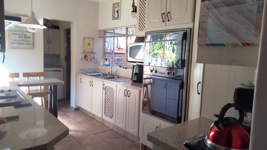 3 Bedroom Property for Sale in Eldoraigne Gauteng
