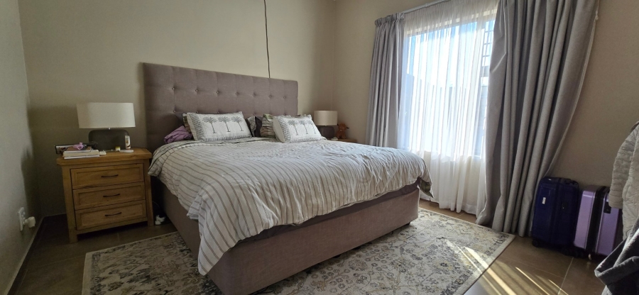 To Let 3 Bedroom Property for Rent in Raceview Gauteng