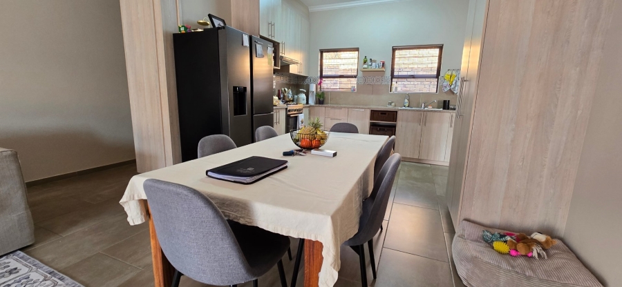To Let 3 Bedroom Property for Rent in Raceview Gauteng