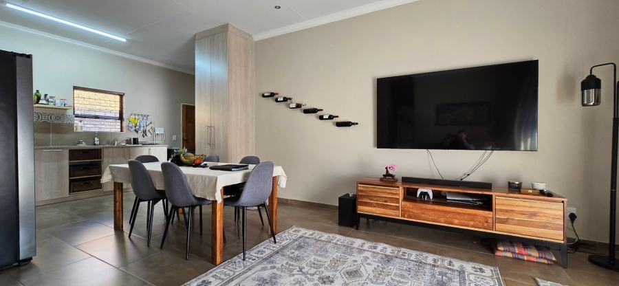 To Let 3 Bedroom Property for Rent in Raceview Gauteng