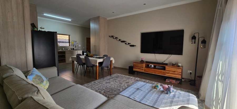 To Let 3 Bedroom Property for Rent in Raceview Gauteng