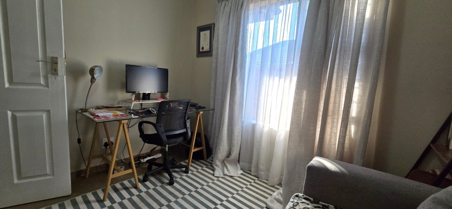 To Let 3 Bedroom Property for Rent in Raceview Gauteng