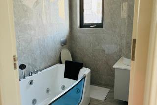 To Let  Bedroom Property for Rent in Blue Hills Gauteng