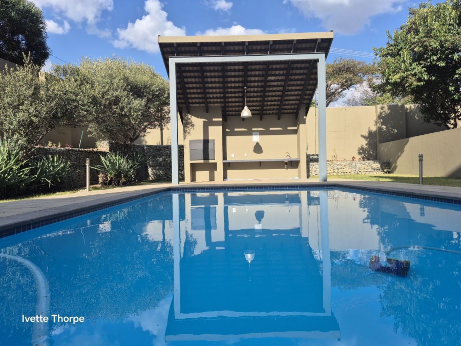 To Let 3 Bedroom Property for Rent in Bryanston Gauteng