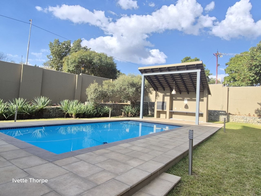 To Let 3 Bedroom Property for Rent in Bryanston Gauteng