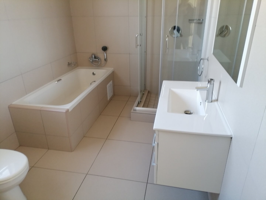 2 Bedroom Property for Sale in Lilianton Gauteng