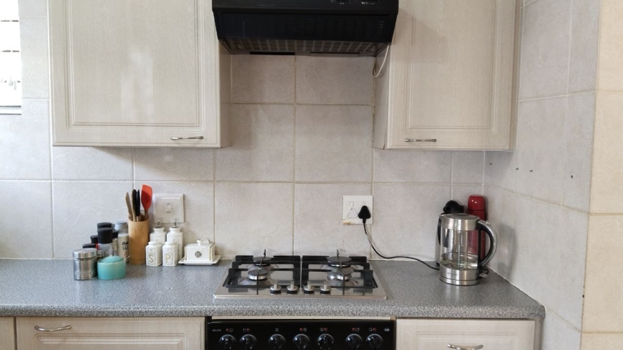 To Let 3 Bedroom Property for Rent in Lonehill Gauteng