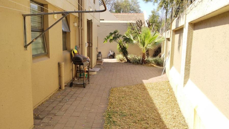 To Let 3 Bedroom Property for Rent in Lonehill Gauteng