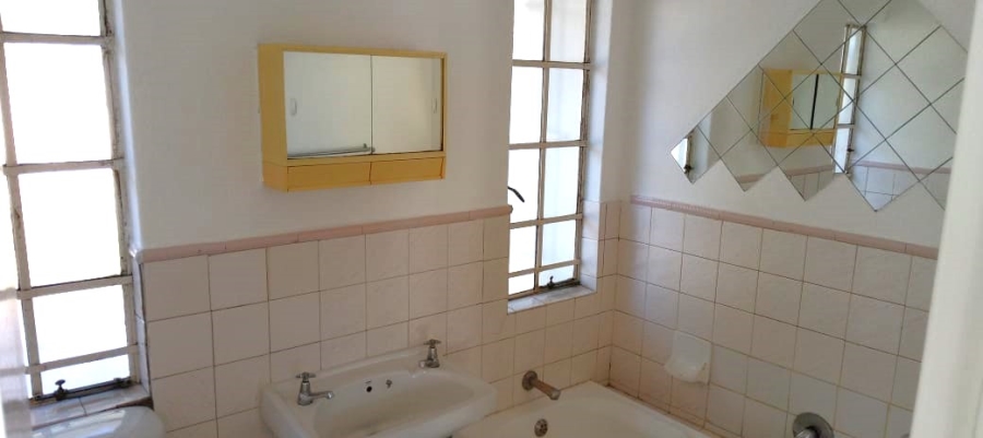 To Let 3 Bedroom Property for Rent in Ormonde Gauteng