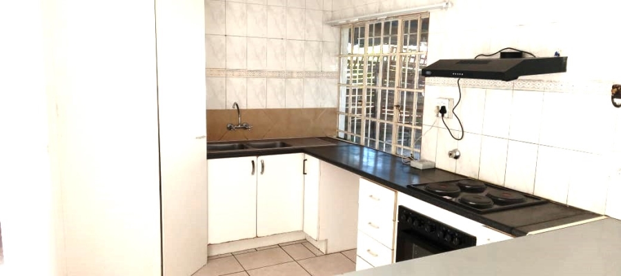 To Let 3 Bedroom Property for Rent in Ormonde Gauteng