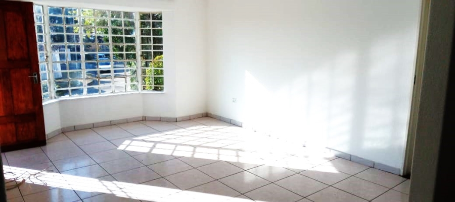 To Let 3 Bedroom Property for Rent in Ormonde Gauteng