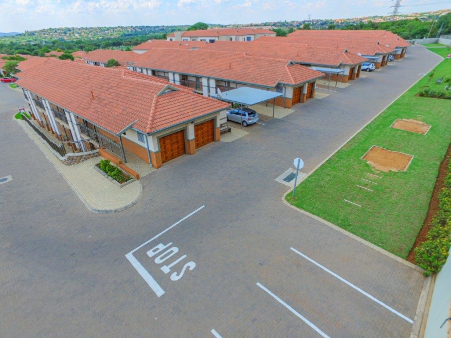 2 Bedroom Property for Sale in Featherwood Retirement Estate Gauteng