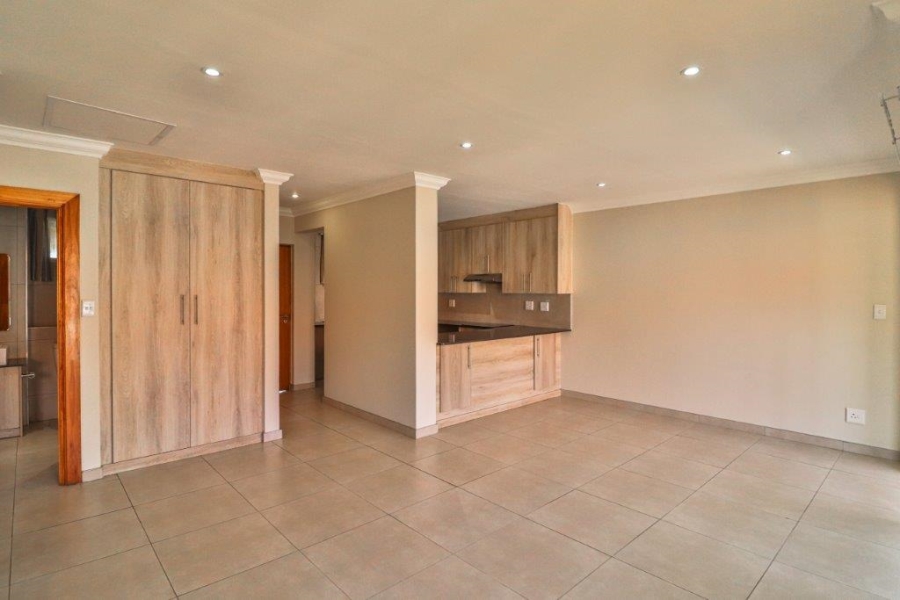 2 Bedroom Property for Sale in Featherwood Retirement Estate Gauteng
