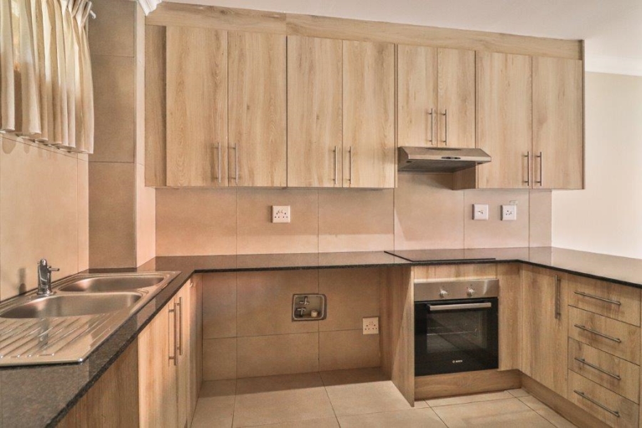 2 Bedroom Property for Sale in Featherwood Retirement Estate Gauteng