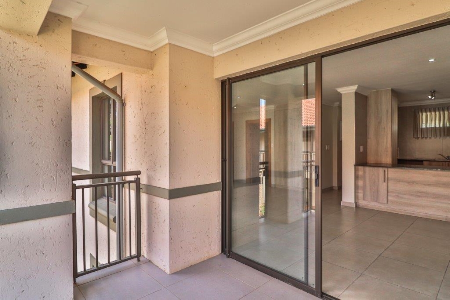 2 Bedroom Property for Sale in Featherwood Retirement Estate Gauteng