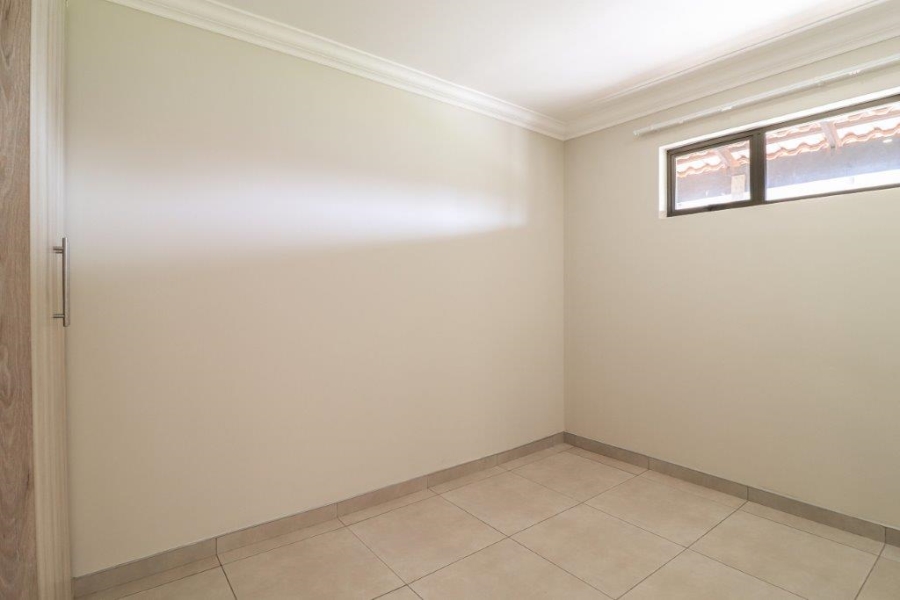 2 Bedroom Property for Sale in Featherwood Retirement Estate Gauteng