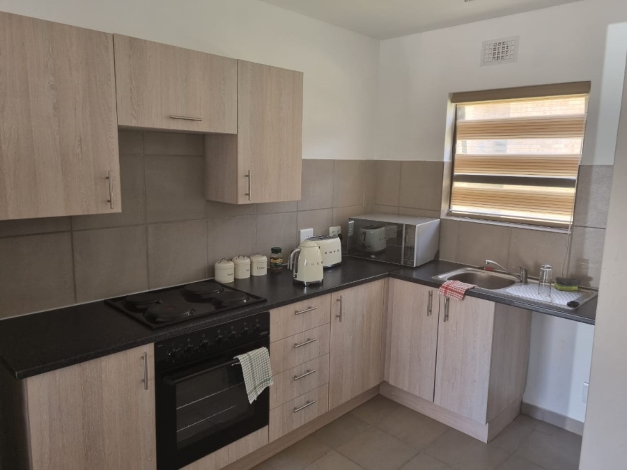 2 Bedroom Property for Sale in Albertsdal Gauteng