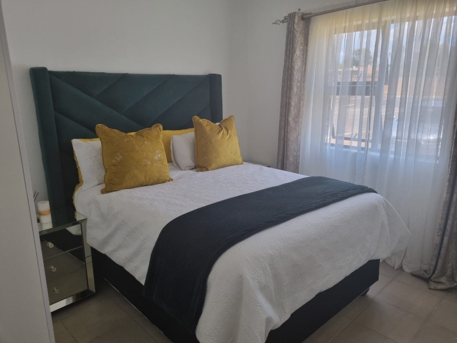 2 Bedroom Property for Sale in Albertsdal Gauteng